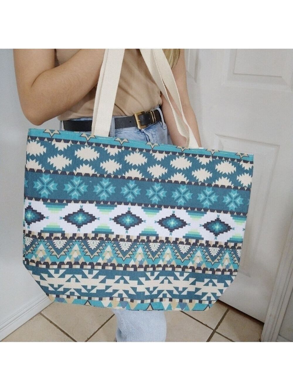 Aztec Pattern Tote Bag - Picture 3 of 3